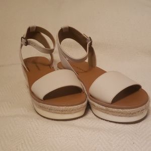 Lucky Brand platform espadrille sandals